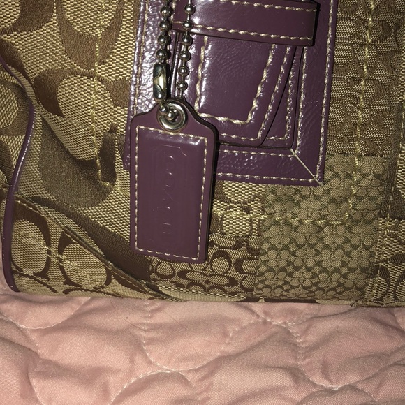 Plum coach purse - Picture 3 of 5